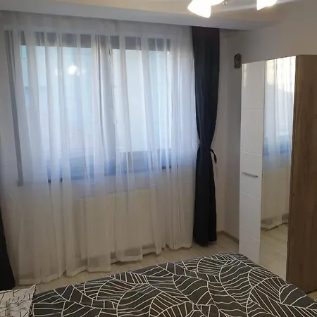 Topaz Apartment Bacau